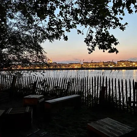 ღ Darwin - Parking, Terrasse, Proche Des Quais Apartment